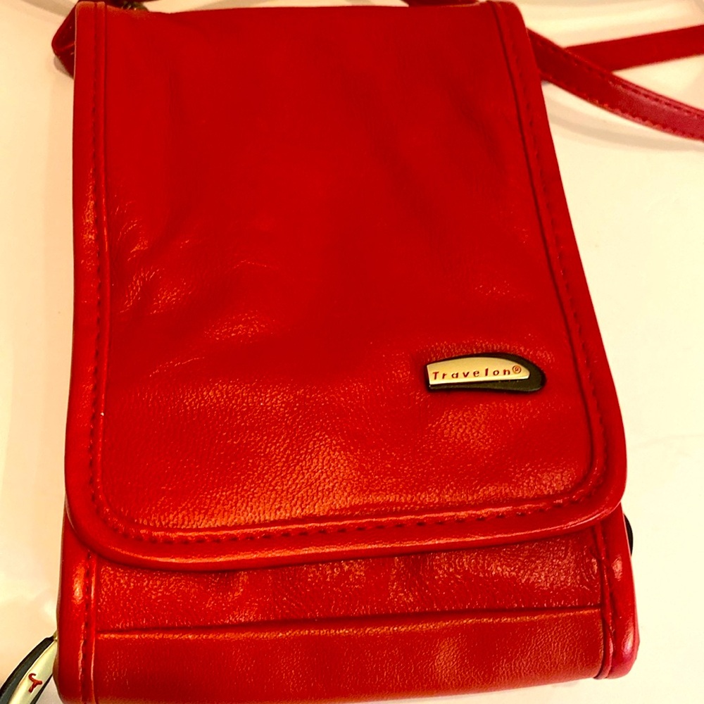 Travelon bag stylish and functional with belt loop or crossbody NWOT